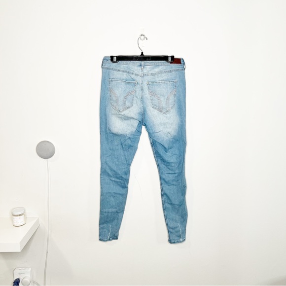 Hollister curvy high rise super skinny stretch jean - Picture 2 of 5